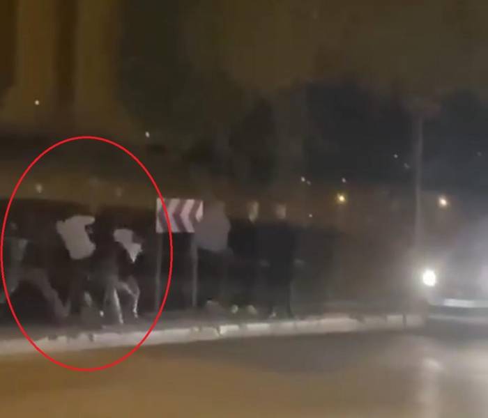 Bursa’da ‘Yan Bakma’ Kavgası Kamerada: Caddeyi Boks Ringine Çevirdiler