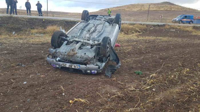 Kontrolden Çıkan Otomobil Takla Attı, Sürücü Ölümden Döndü