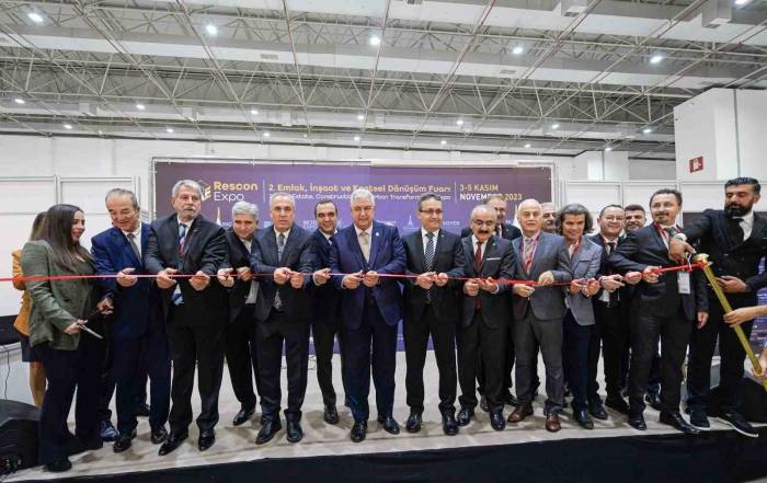 İzmir’de Emlak, İnşaat Ve Kentsel Dönüşüm Fuarı Başladı