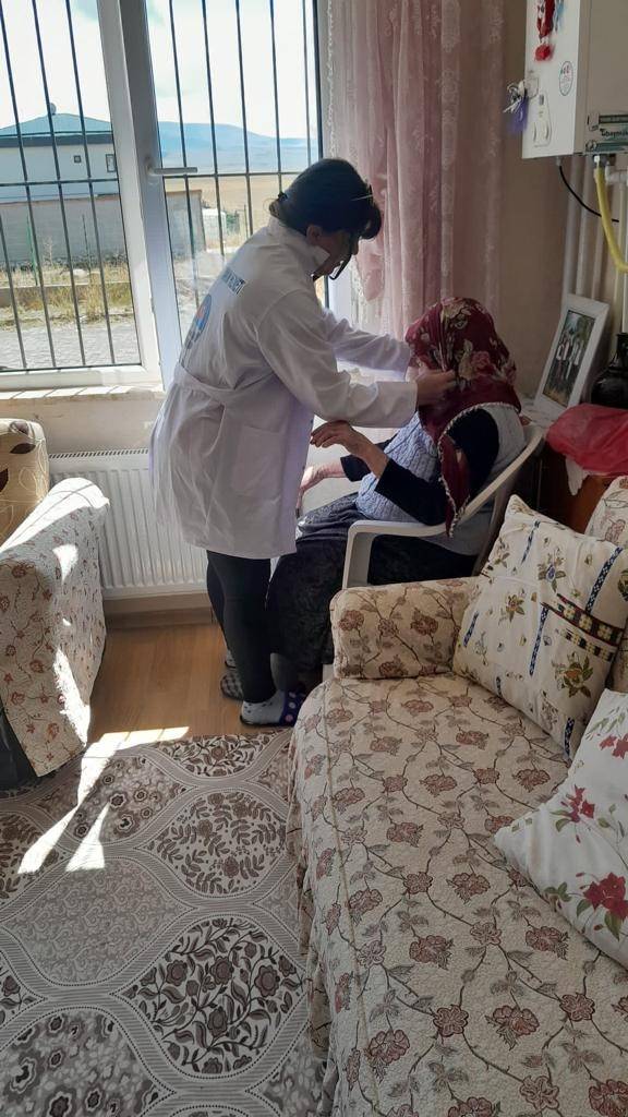 Kars’ta Belediyeden Evde Bakım Hizmeti