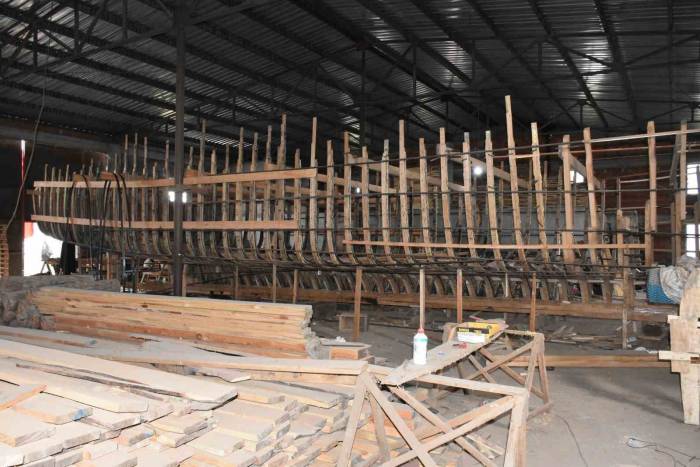 Kanseri Yendi, Tekne Yapıyor