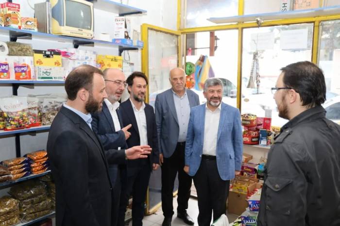 Ak Parti Kütahya Heyeti Gediz’de Esnaf Ziyareti Yaptı