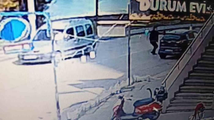 Silahlı Alacak Verecek Kavgasında Biri Ağır 2 Yaralı