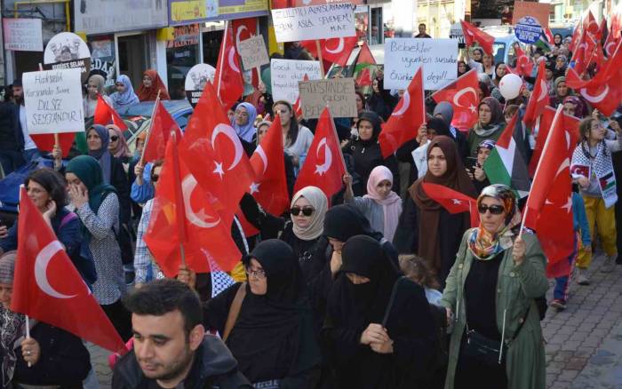 Artvinli Kadınlar İsrail’in Zulmüne Sessiz Kalmadı