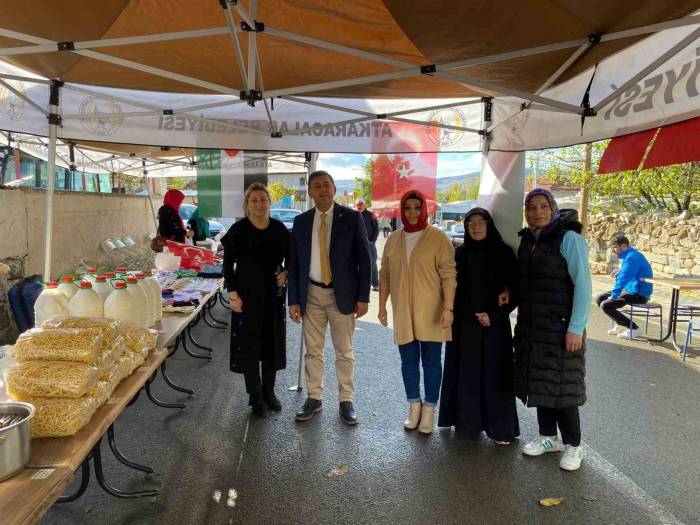 Ak Parti Kadın Kollarından Gazze İçin Hayır Panayırı