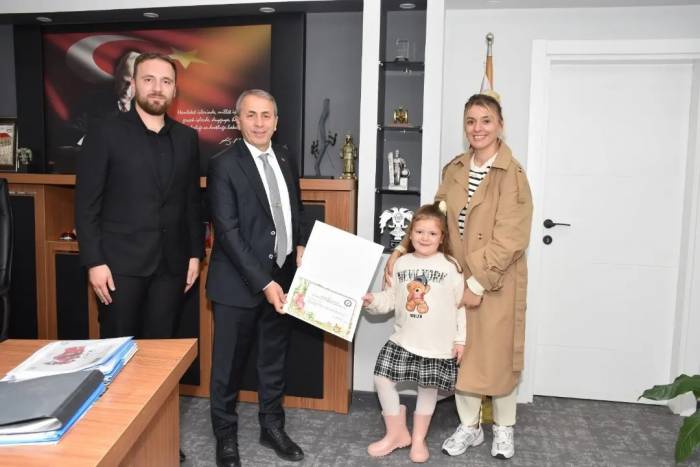 Emniyet Müdürü Kurt’tan Küçük Elif’ Teşekkür