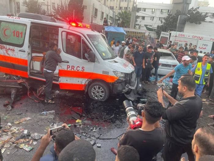 İsrail’in Ambulans Saldırısında 15, Okul Saldırısında 20 Can Kaybı