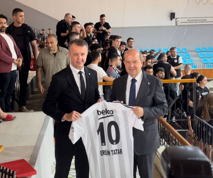 Kktc Cumhurbaşkanı Ersin Tatar, Beşiktaş Tekerlekli Sandalye Basketbol Takımı’nın Maçını İzledi