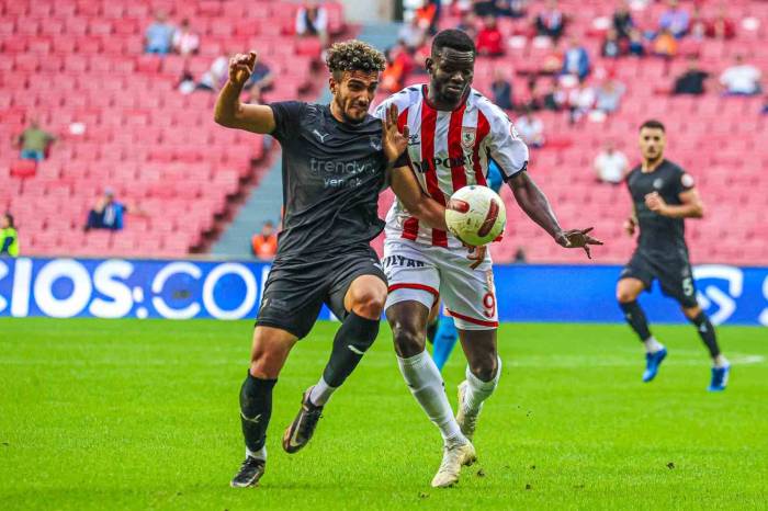 Trendyol Süper Lig: Y. Samsunspor: 2 - A. Hatayspor: 1 (Maç Sonucu)