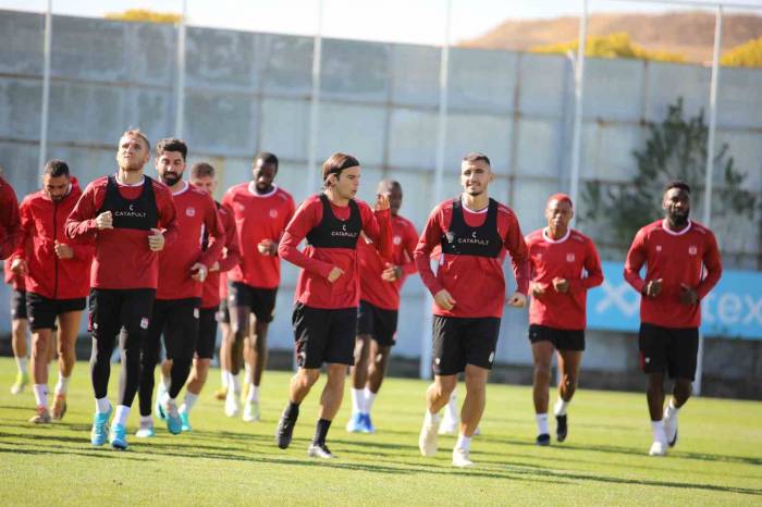 Sivasspor, Adana Demirspor Maçına Hazır