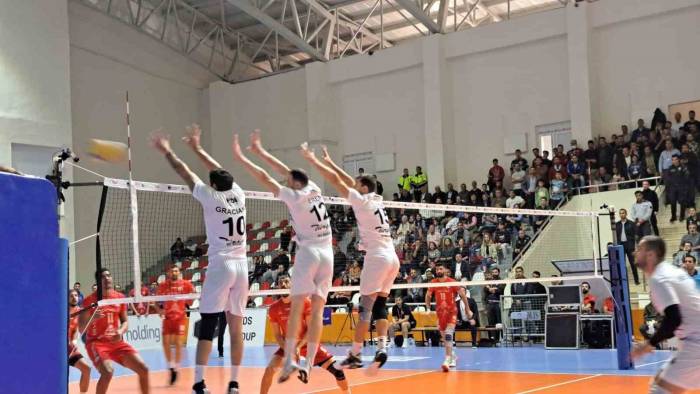 Axa Sigorta Efeler Ligi: Türşad: 3 - Develi Belediyesi: 1