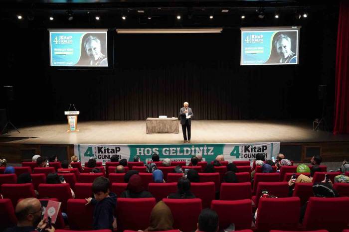 Nurullah Genç: "Dünyanın Adaleti Kalmadı"