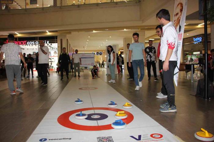 Bu Defa Öğretmenler Yarıştı