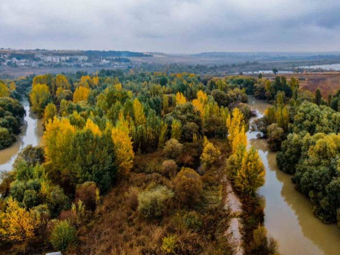 Diyarbakır’da Unesco’nun Gözbebeği Sonbaharda Eşsiz Manzarayı Sergiliyor