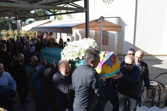 Sultan Mehmed Reşad Han’ın Torunu Rukiye Bala Hodo Son Yolculuğuna Uğurlandı