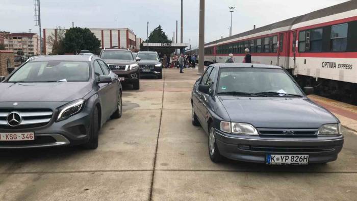 Yorgun Gurbetçiler Arabalı Tren İle Avrupa Ülkelerine Dönüyor