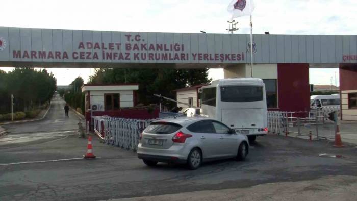 Dilan Polat Silivri Marmara Cezaevi’ne Getirildi