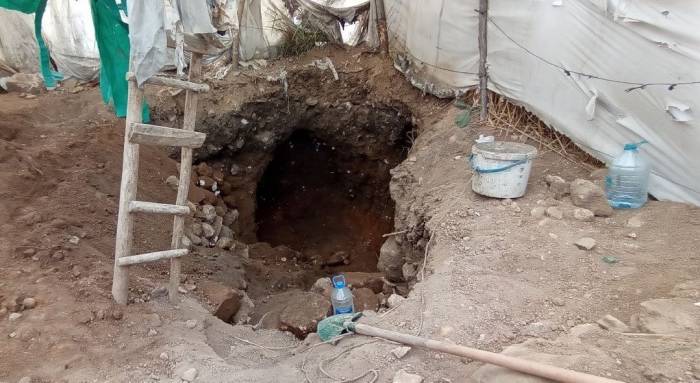 Sit Alanına Kurdukları Çadırın İçinde Kaçak Kazı Yaptılar