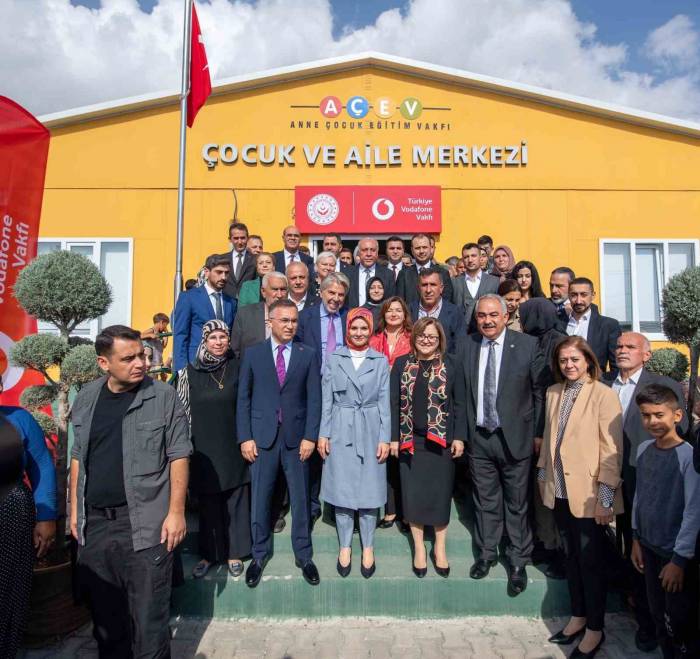 Bakan Göktaş: “Aile Ve Gençlik Bankası Pilot Proje Olarak Deprem Bölgesindeki İllerden Başlayacak”