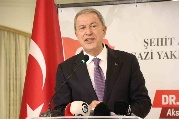 Milli Savunma Komisyonu Başkanı Akar Şehit Yakınları Ve Gazilerle Buluştu