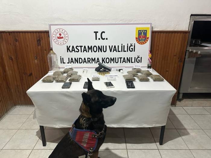 Kastamonu’da Uyuşturucu Operasyonu: 3 Tutuklama