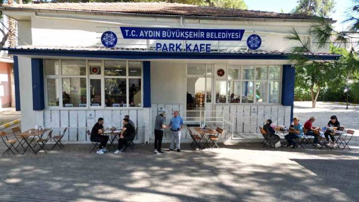 Büyükşehir Belediyesi’nin Nazilli’de Hizmete Açtığı Park Kafe Vatandaşların Uğrak Noktası Oldu