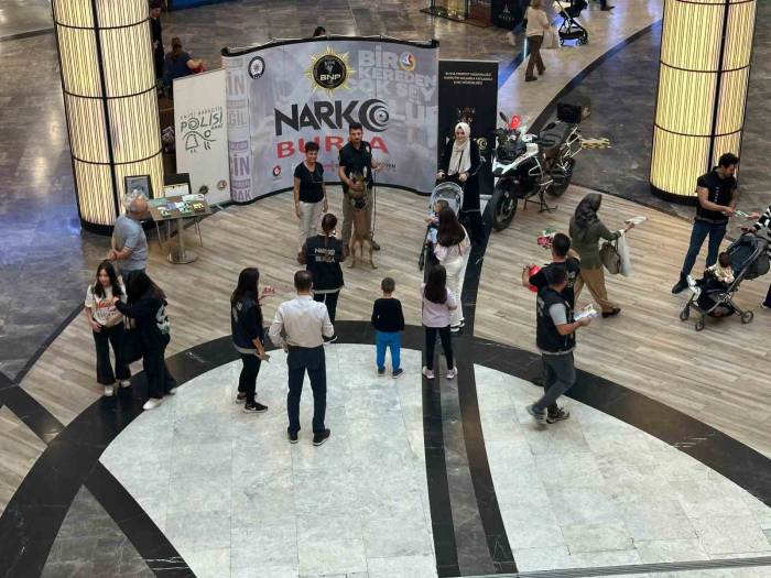 Narkotik Polisi 8 Bin 973 Vatandaşı Bilgilendirdi