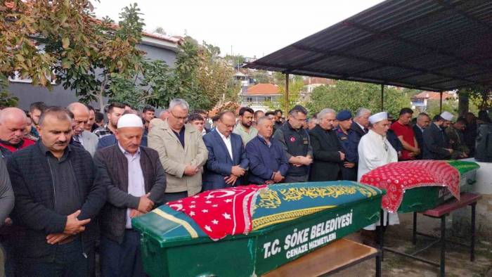Selin Vurduğu Demirçay’da Hayatını Kaybeden İki Kişi Toprağa Verildi