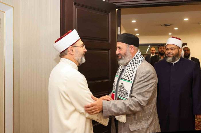 Diyanet İşleri Başkanı Erbaş, Filistinli Alimler Birliği Başkanı Tekruri Ve Heyetini Kabul Etti