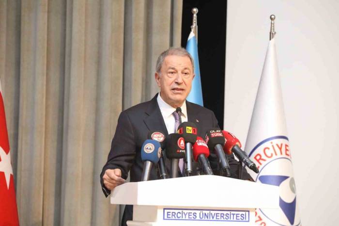 Hulusi Akar: "Azerbaycan’da Tüm Dünya Türk’ün Gücünü Gördü"