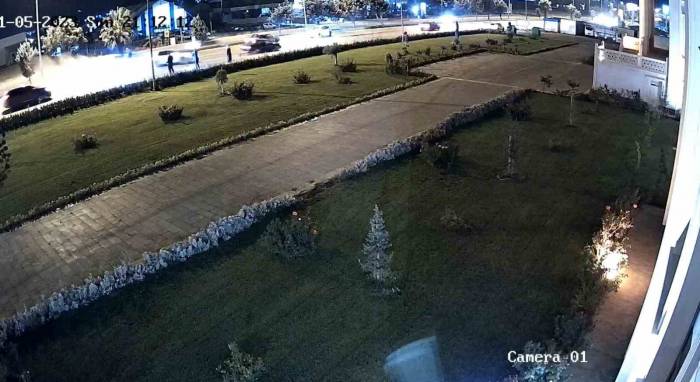 Kaza Kazayı Getirdi, O Anlar Kameraya Yansıdı: 1 Yaralı