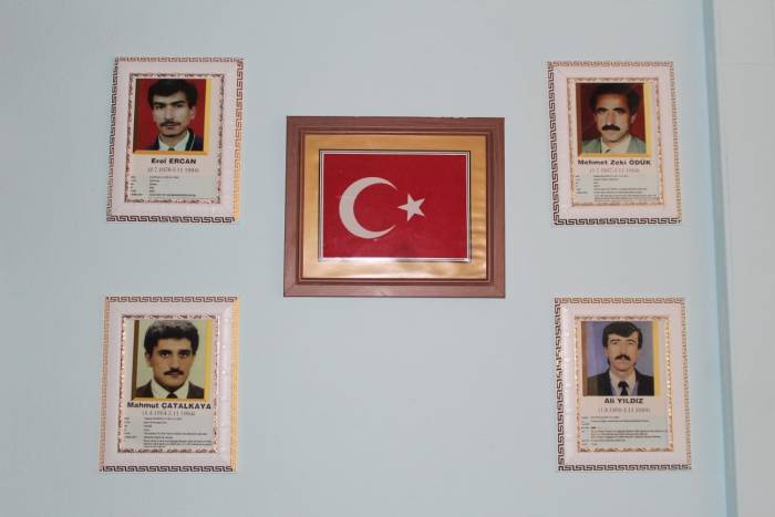 Mardin’de Şehit Edilen Öğretmenler Görev Yaptıkları Okulda Anıldı