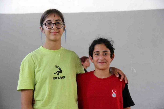 Bu Kızlar Çok Farklı, Başarıları Yaşlarından Büyük