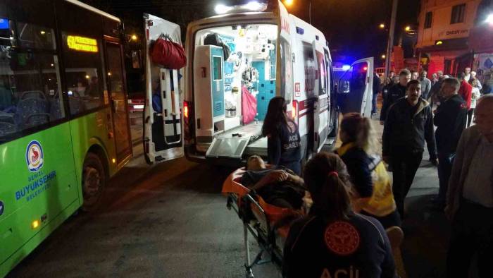 Çocukların Bıçaklı Kavgasında Kan Aktı: 1 Yaralı