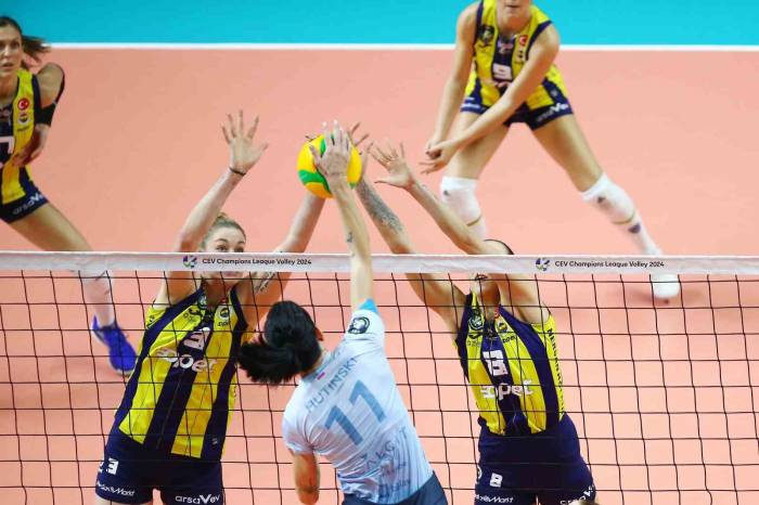 Fenerbahçe Opet, Şampiyonlar Ligi’ne Galibiyetle Başladı