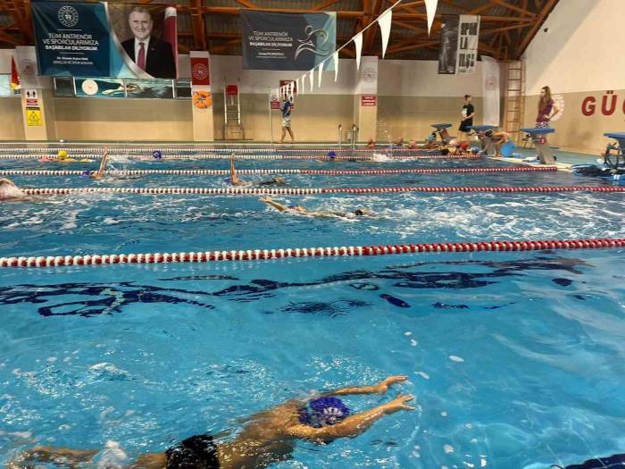 Aydın’da Yüzme Bilmeyen Kalmıyor