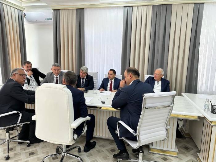 Aydınlı Heyet Özbekistan’a Çıkarma Yaptı