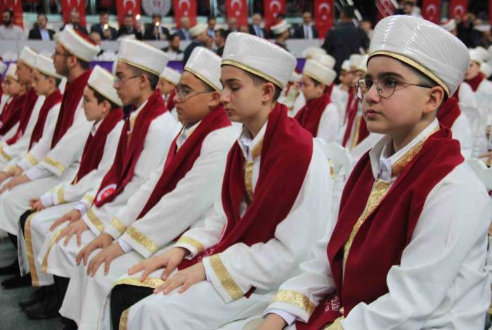 Vali Çiçek: "Kuran’ı Hakkıyla Okuyacağız, Hakkıyla Öğreneceğiz Ve Hakkıyla Öğreteceğiz"