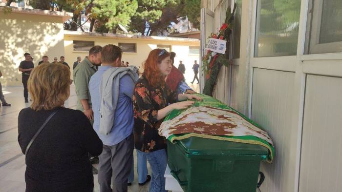 Selde Hayatını Kaybeden Yaşlı Kadın Son Yolculuğuna Uğurlandı