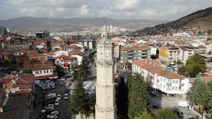 Tokat’ta 120 Yıllık Saat Kulesinin Tarihini Değiştirecek İddia