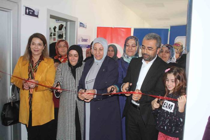 Edremitli Kadınların Ürünleri E-ticaretle Dünyaya Pazarlanacak