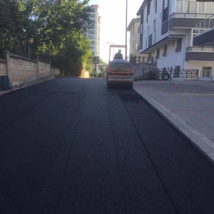 Pursaklar’da Kış Öncesi Yol Yenileme Seferberliği