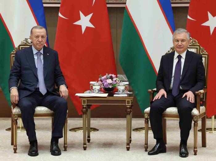 Cumhurbaşkanı Erdoğan, Özbekistanlı Mevkidaşı Mirziyoyev İle Görüştü