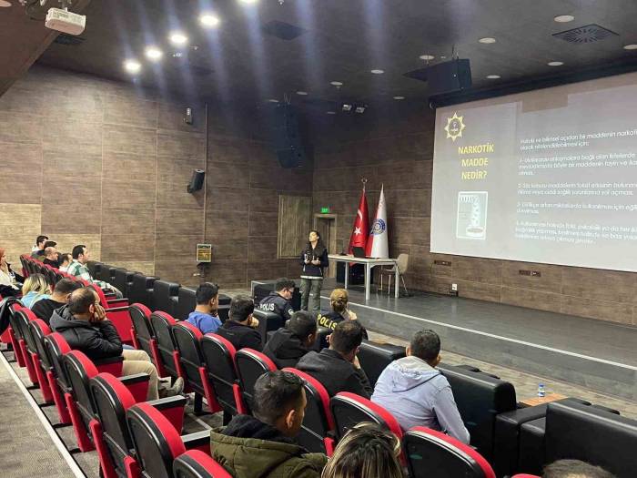 Kars’ta 5 Bin 685 Kişiye Uyuşturucuyla Mücadele Anlatıldı
