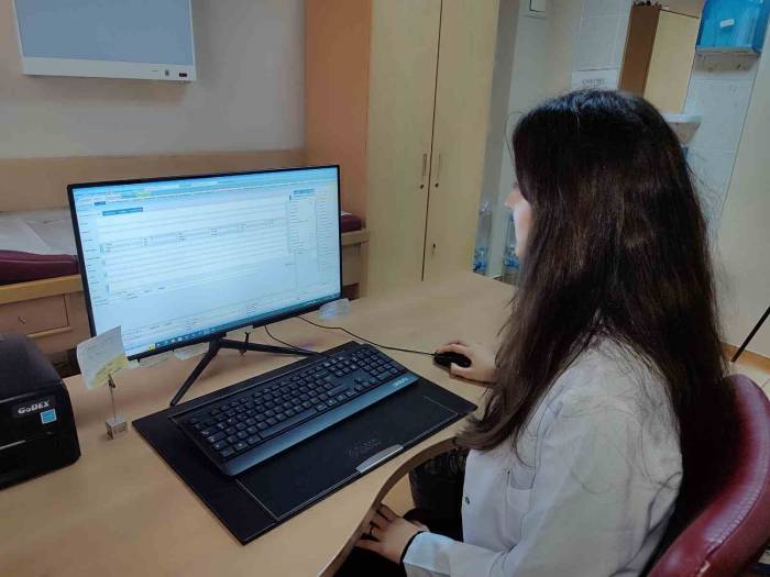 Sedef Hastalığından Düzenli Tedavi İle Kurtulmak Mümkün