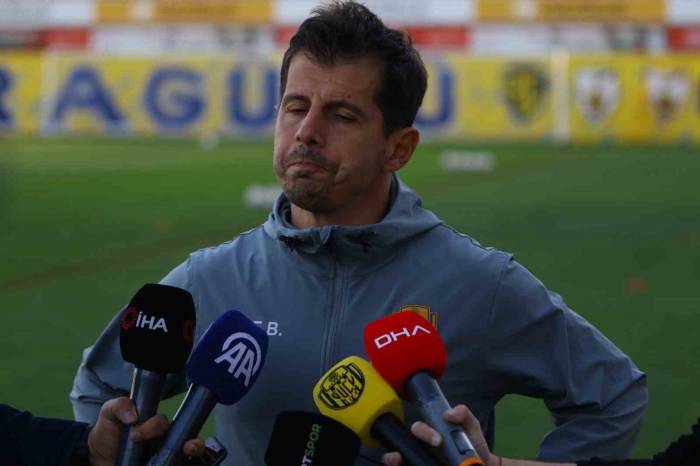 Emre Belözoğlu: “Kulübemin Yanında Olan Dördüncü Hakemi Görmek İstemiyorum”