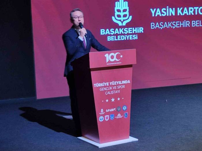 Başakşehir’de Türkiye Yüzyılı’nda Gençlik Ve Spor Çalıştayı Yapıldı