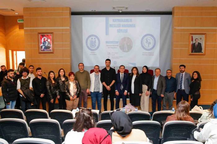 Torul Kaymakamı Kılıçaslan, Üniversitesi Öğrencilerine Kaymakamlık Kariyerini Anlattı