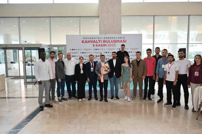 Tütüncü, “Biz Gelecek İnşasına Gayret Ediyoruz”