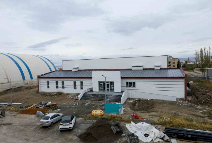 Van’da Yapılan 13 Adet Yüzme Havuzunda Sona Gelindi